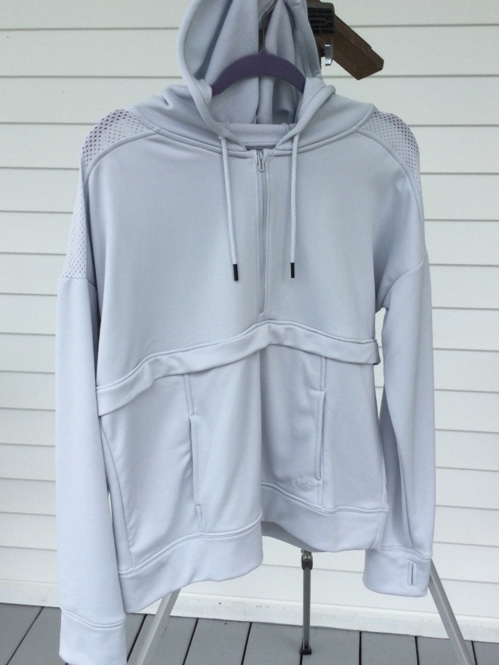 Under Armour 3/4 Zip Sweatshirt with Hood, Size Large